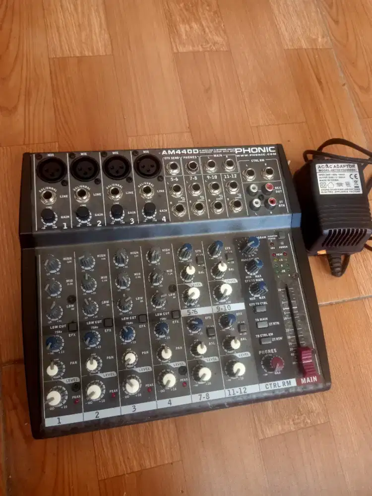 Mixer phonic  kecil