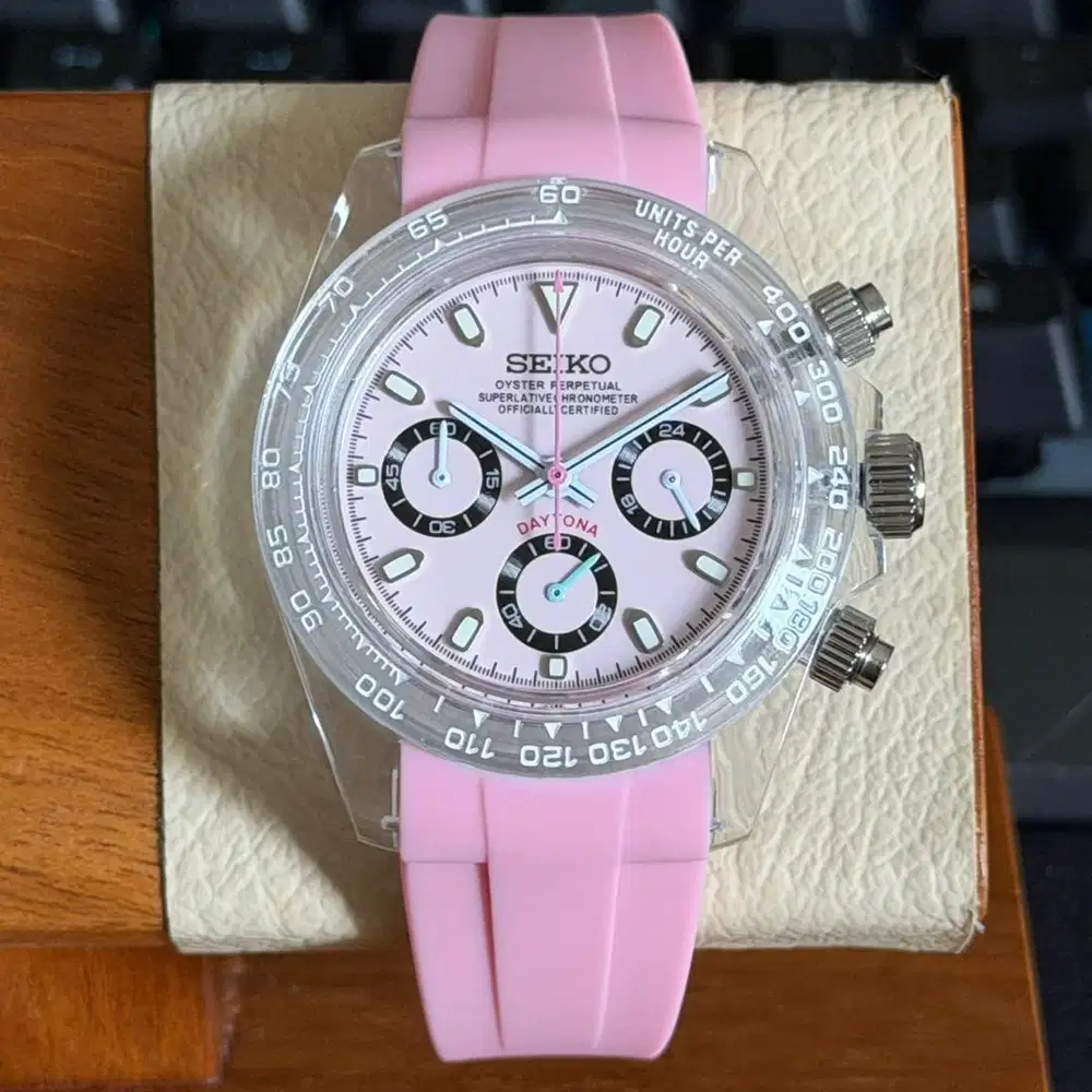 Seiko Daytona Resin Pink Sakura VK63 Chronograph Special EditionLadie