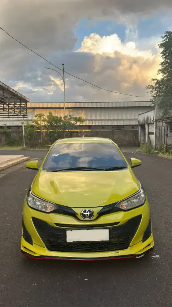 Toyata Yaris E CVT 2018
Upgrade TRD Sportivo