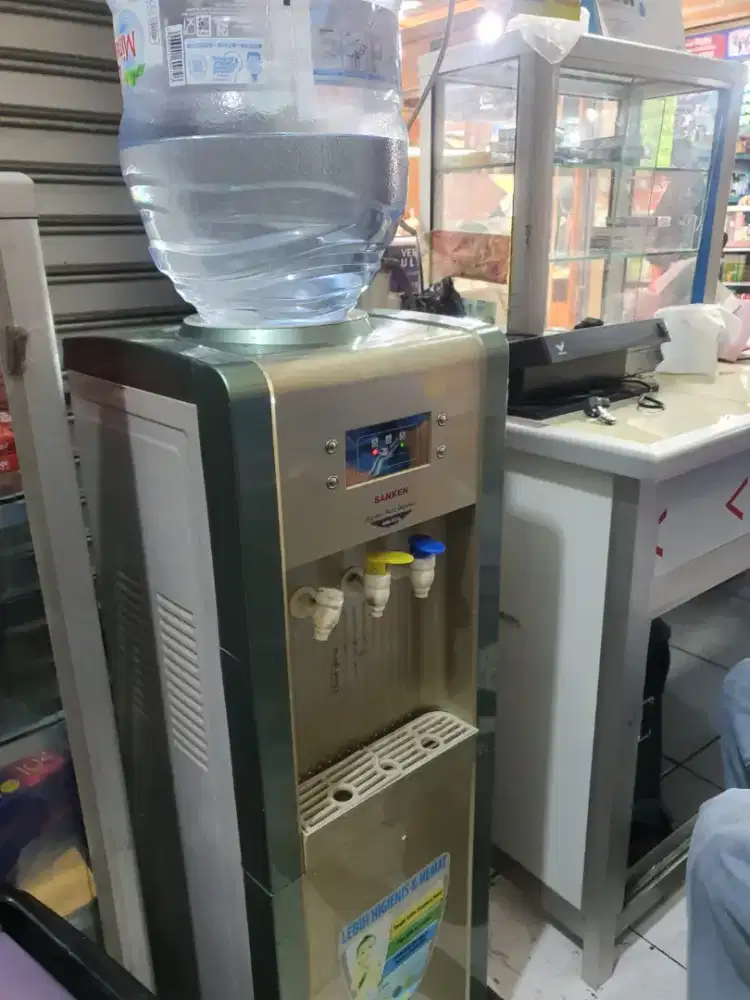 Dispenser 3 fungsi aktif