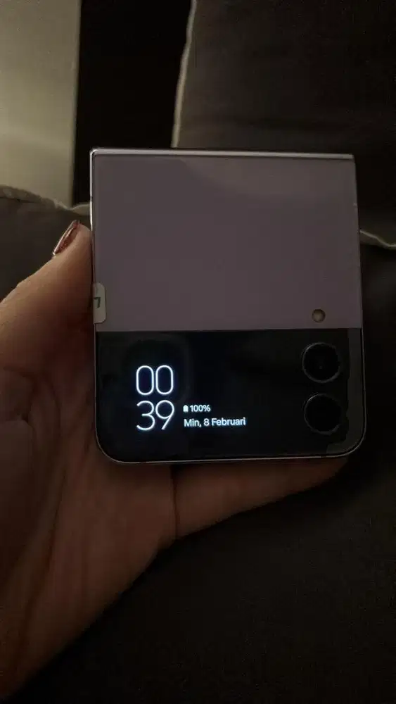 Samsung Z fllp 4 8GB / 256 GB minus lcd dalam
