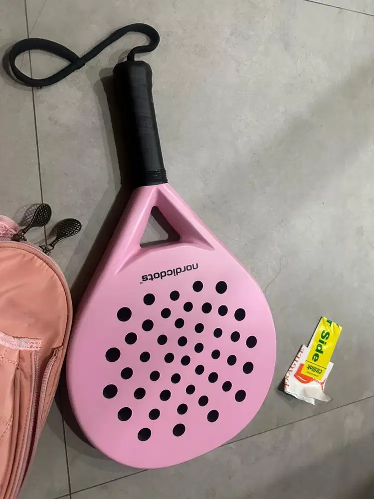 Raket Padel pink ringan