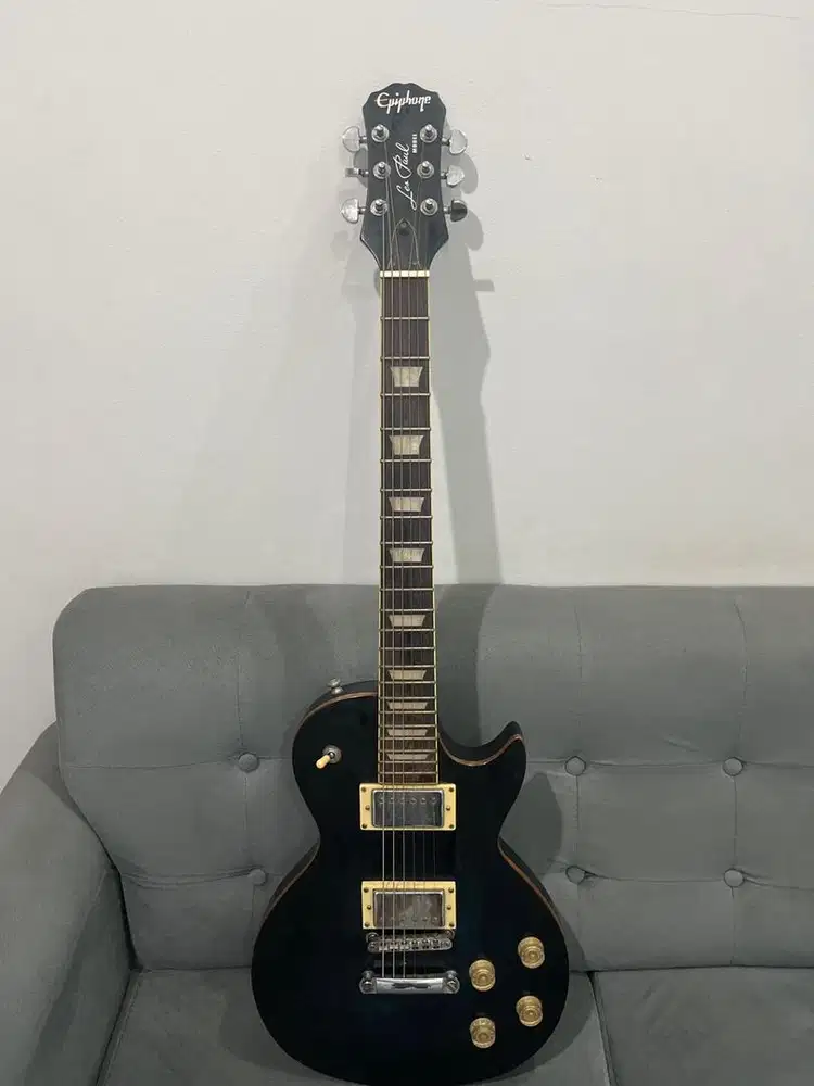 Gitar Les Paul Epiphone Custom