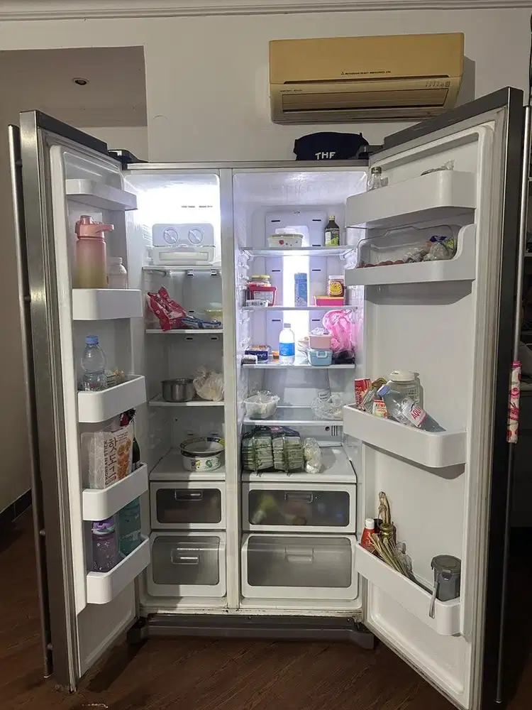 SAMSUNG KULKAS SIDE BY SIDE 565L RS21HNUSL