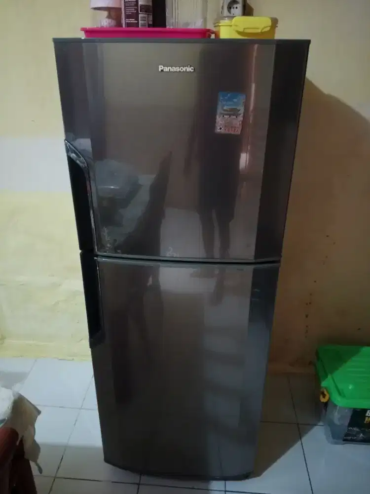 Kulkas Sharp 2 Pintu Kondisi Mati