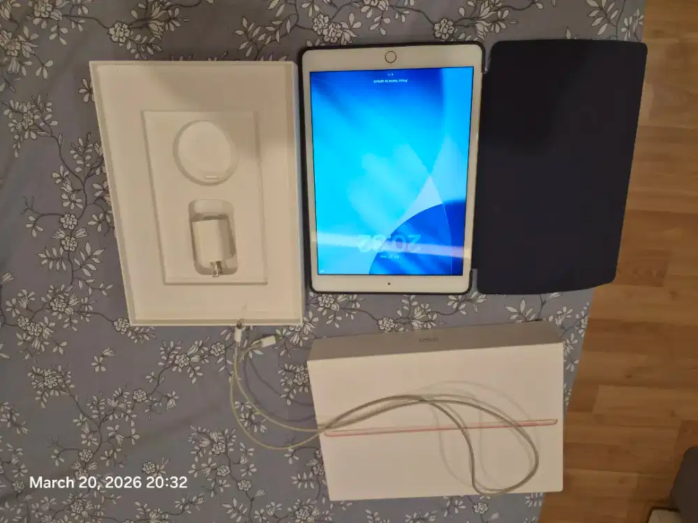 Ipad 8 generation 128gb (pemakaian pribadi)