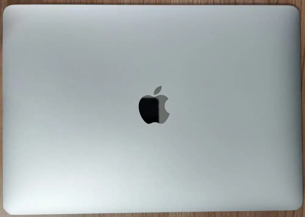 TERMURAH: MacBook Air M1 (2021)