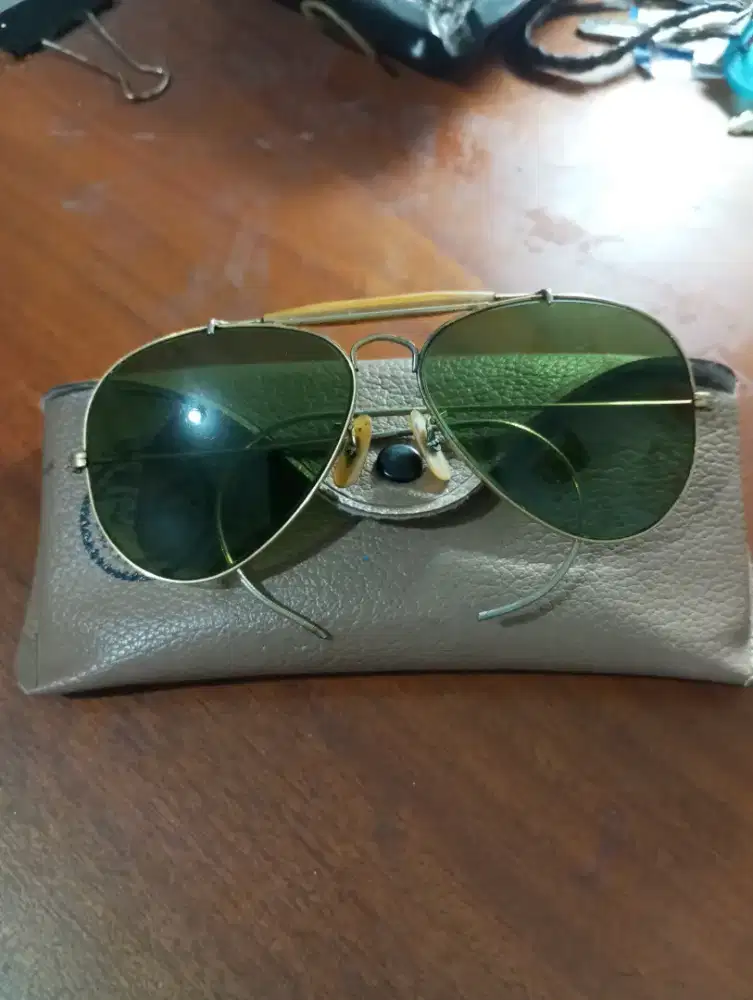 Kacamata jadul Ray Ban