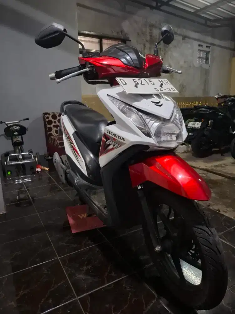 Honda Beat f1 2015 Dijual cepat!!!