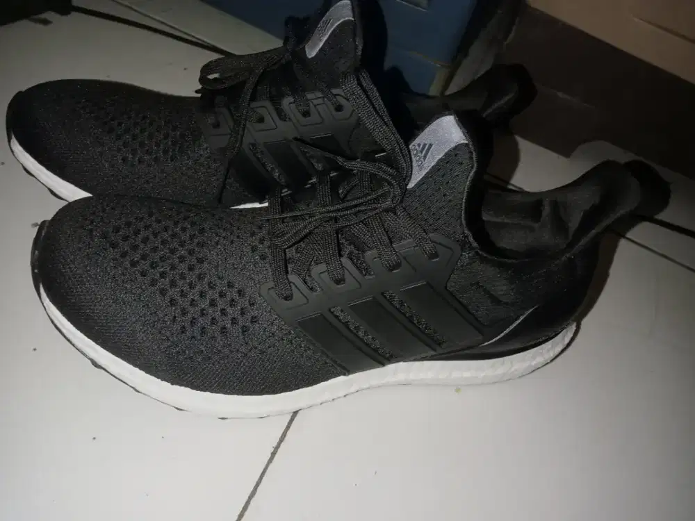 Sepatu Adidas ultra boost 1.0