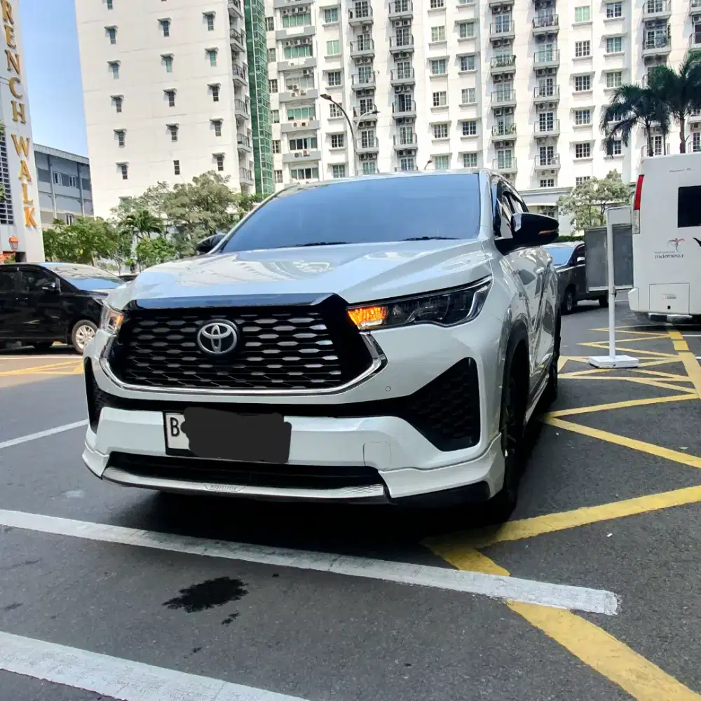 Km 17 ribu! Toyota Innova zenix V hybrid modelista 2023