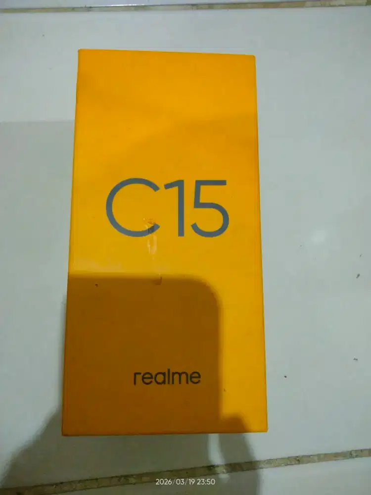 Kardus Hp Realmie c15