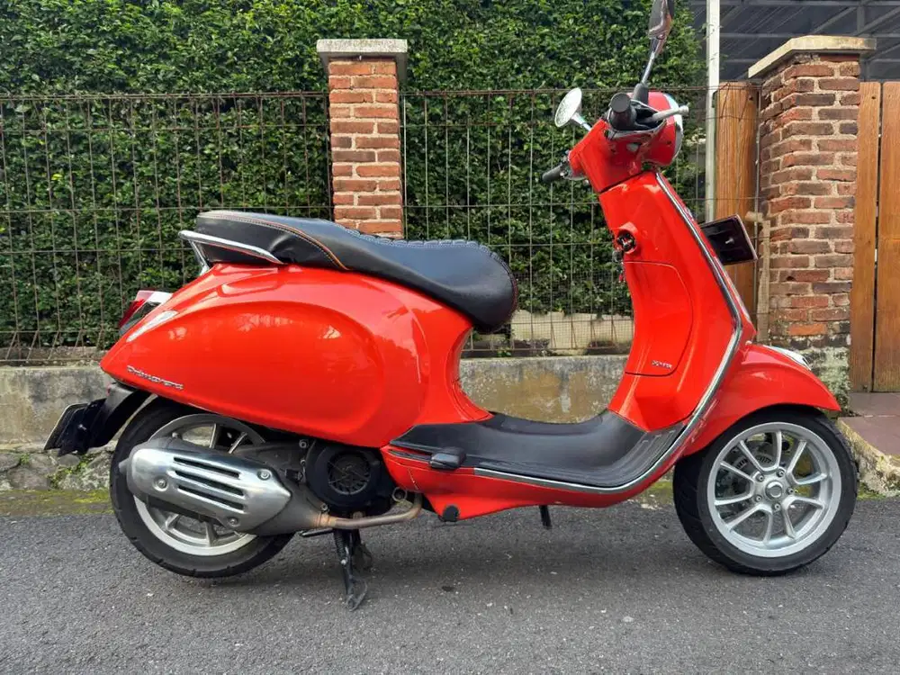 2023 Vespa Primavera I-get ABS Orange Tramonto