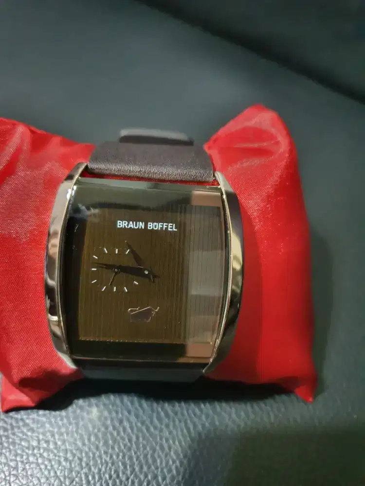 Jam tangan BB pria