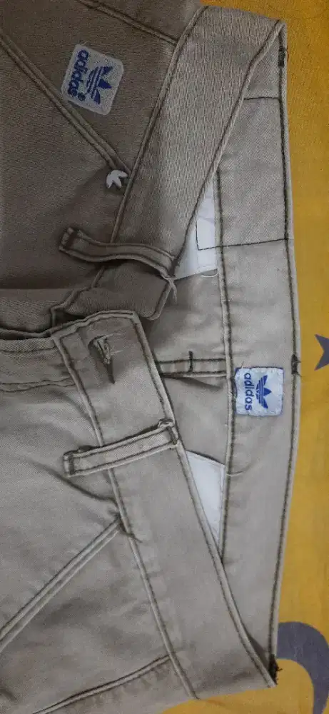 Celana panjang adidas trefoil