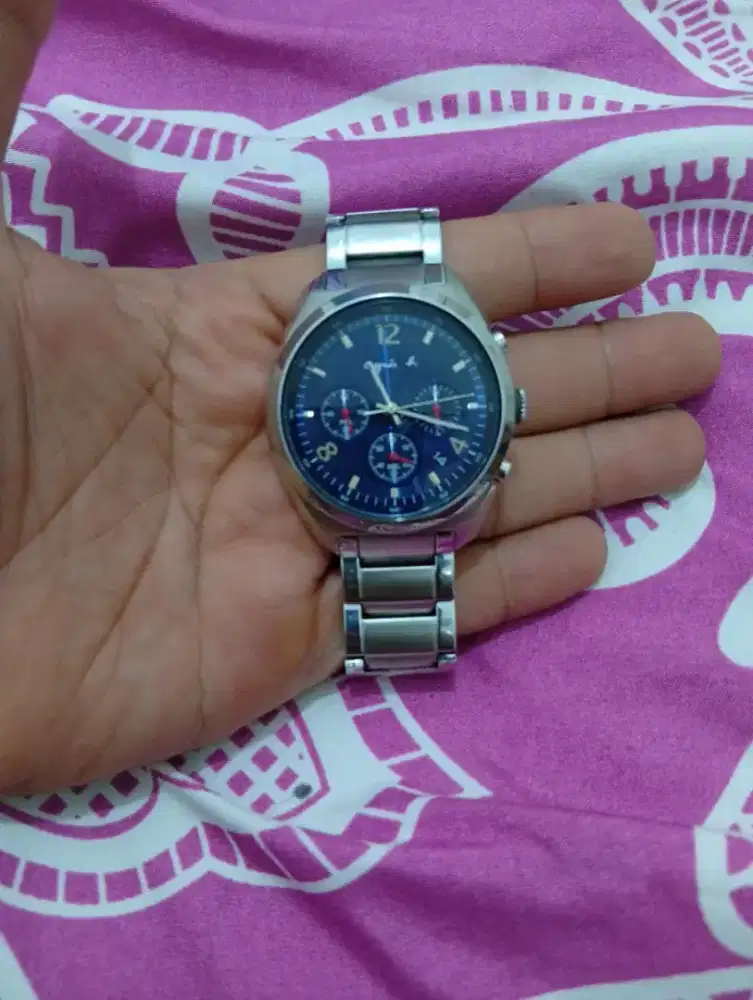 Jual jam pribadi