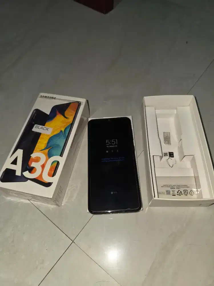Samsung A30 4/64gb