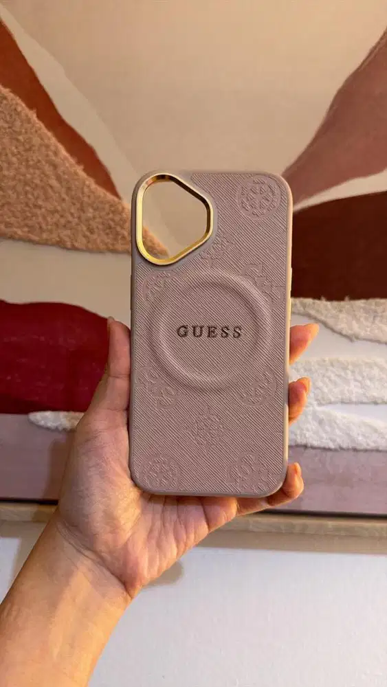 Case Iphone 17 Guess