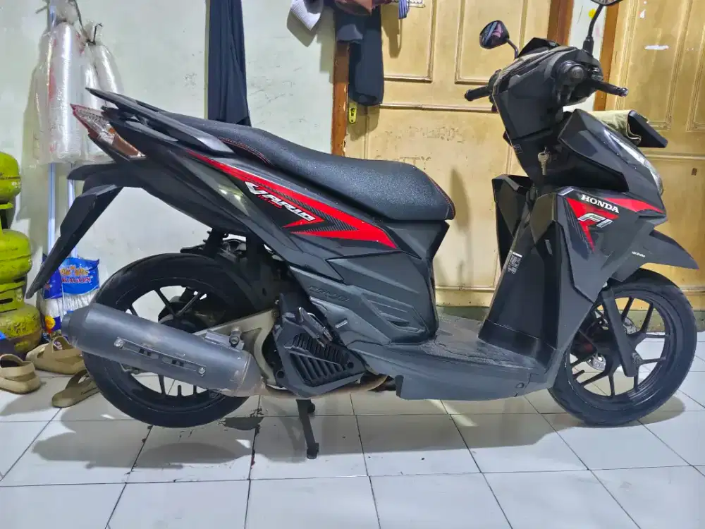 VARIO 125 LED OLD TAHUN 2015