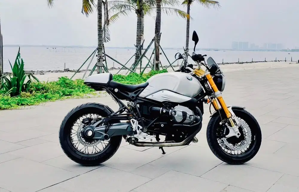 BMW R NINE T FULL PAPER R9T