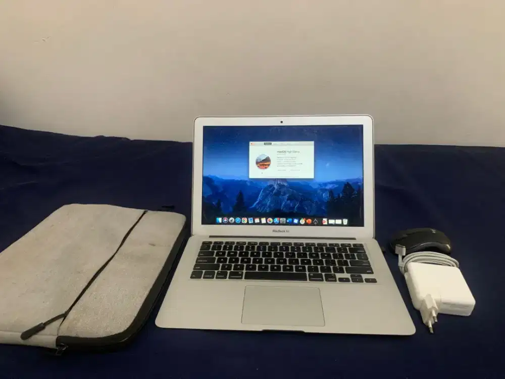 DiJual Macbook Air mid 2012 second beli dari baru