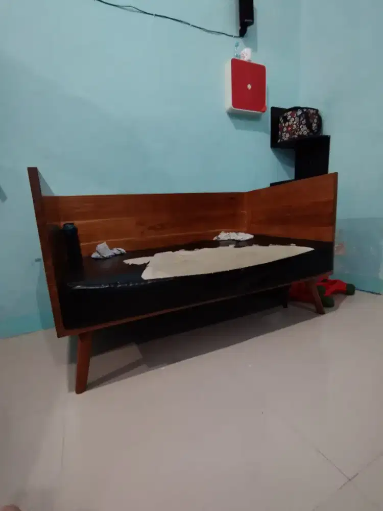 Sofa jati asli minimalis