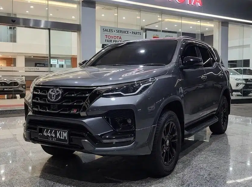 Fortuner GR sport 2.8 diesel metik 2022