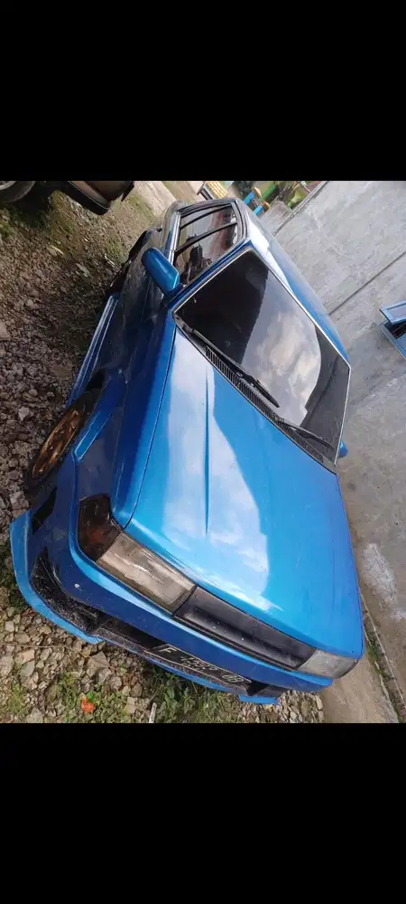 Ford laser 1991 Bensin