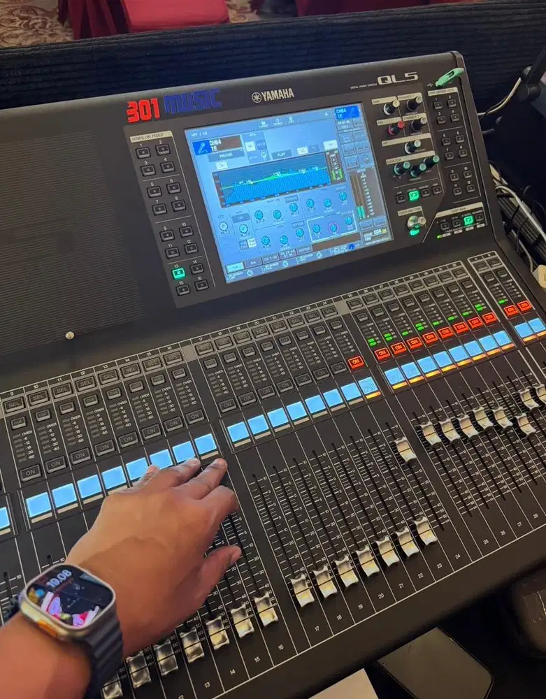 Sale console Yamaha Ql5 kondisi normal buat yg paham2 aja