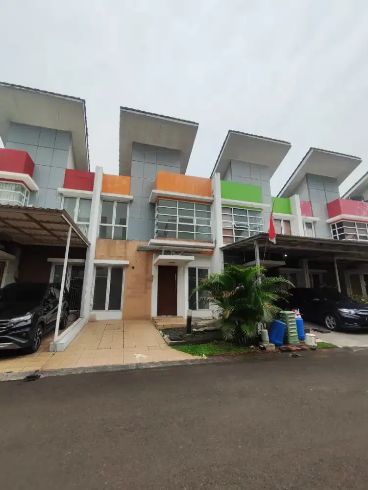 Rumah Lokasi Strategis Di Cluster Riviera Gading Serpong