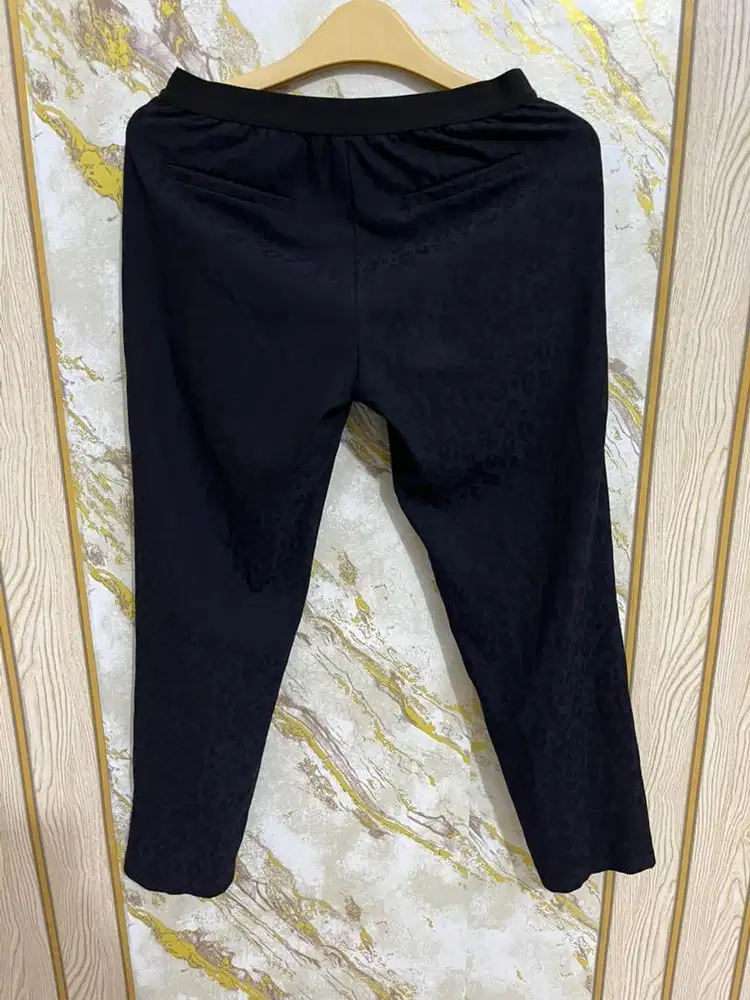 Uniqlo Celana Ankle Pants Motif