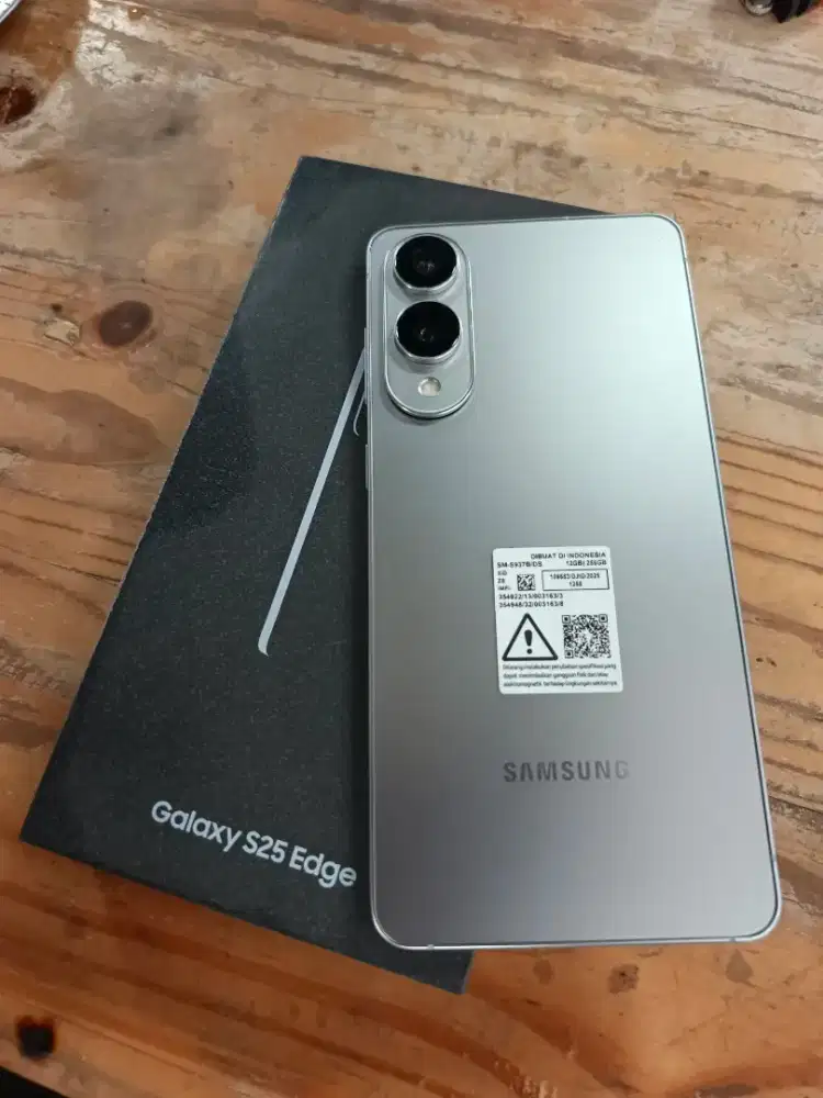 Samsung Galaxy S25 Edge 12/256Gb Lengkap