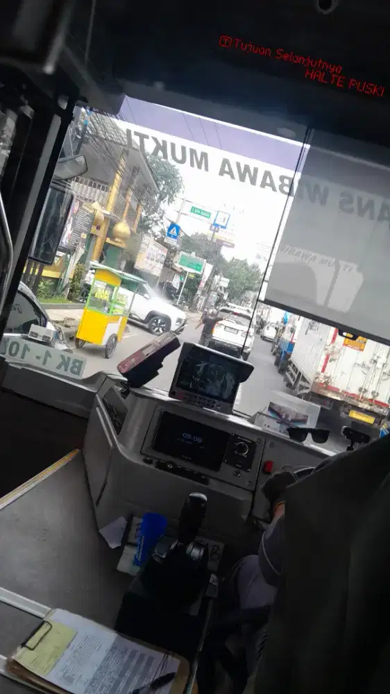 Supir pribadi atau kursus mengemudi