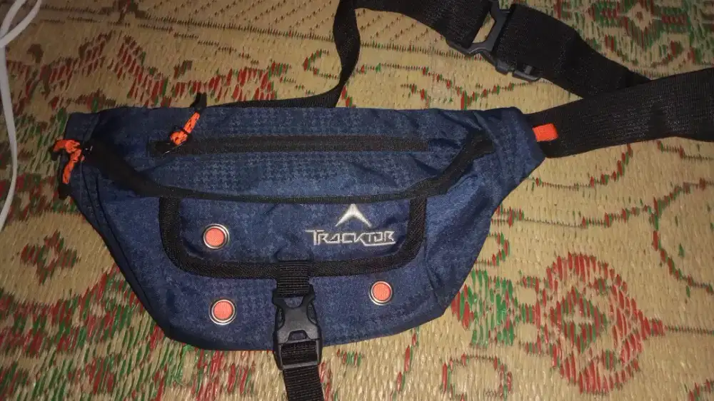Tas pinggang merk tractor bagus