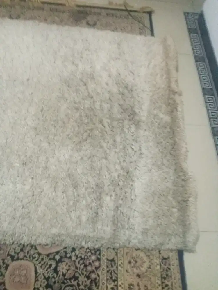 Karpet Wol 200 x 130 Cm