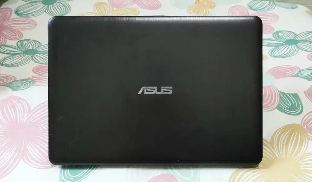 Asus Vivobook x441u dualvga i3gen6/4/500 batre awet siap game n design