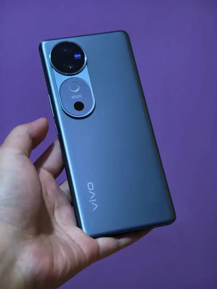 Vivo V40 12/256 Fullset Resmi