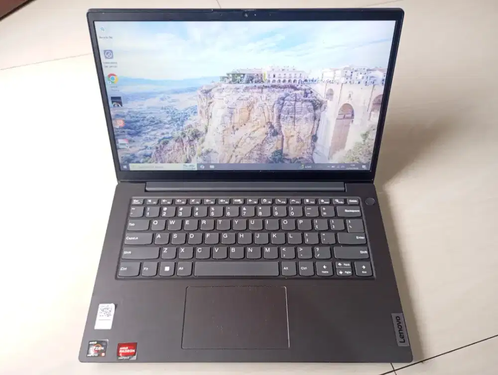 Lenovo v14 g2 AMD ryzen 5 5500u ram8gb ssd512gb 14inch FHD