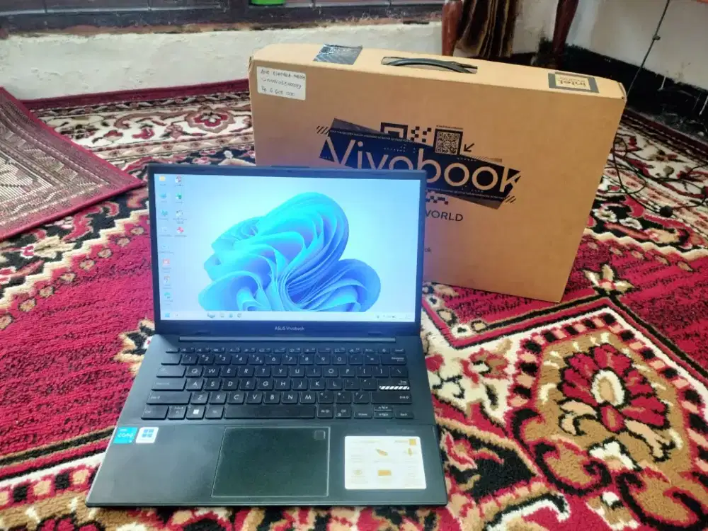 Asus i3 N305 (Gen 12) SSD 512 Ram 8 Keyboard Nyala Fullset