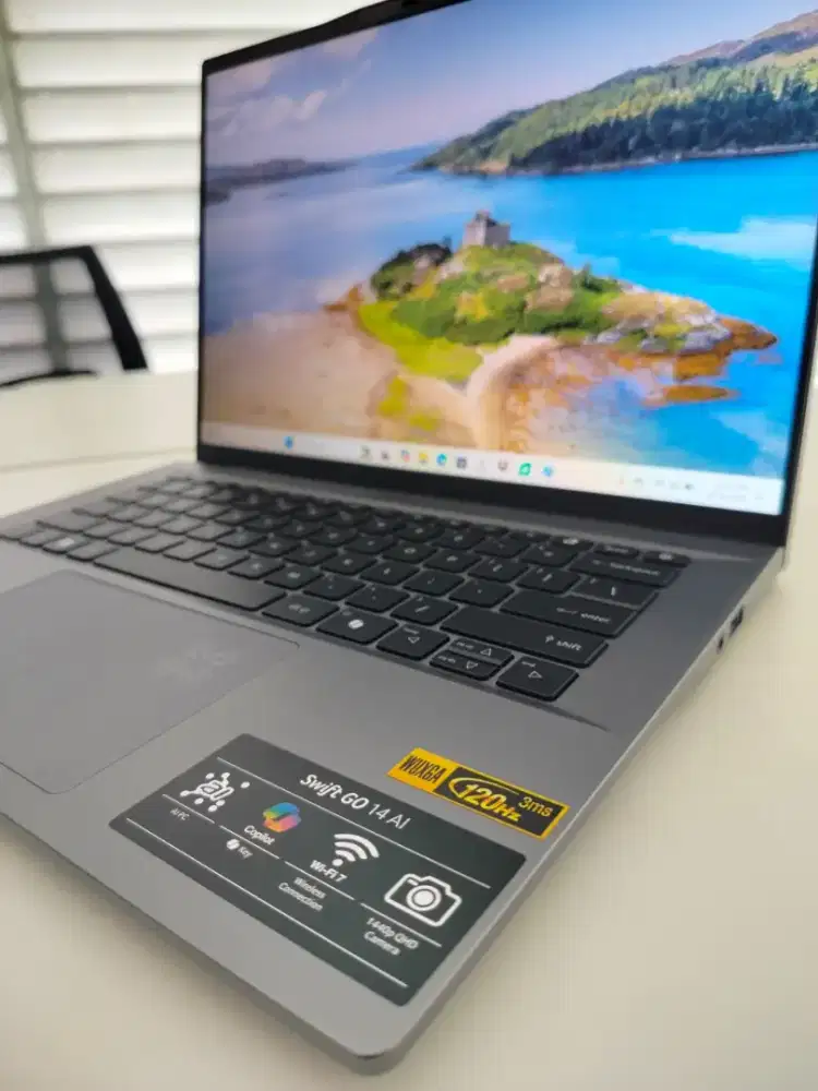 Acer Swift Go 14 AI Snapdragon X Plus