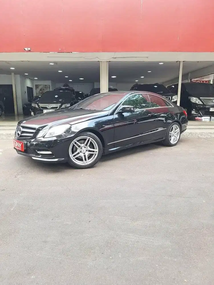 Mercedes Benz E250 W207 Coupe 2 Pintu 2013 Hitam