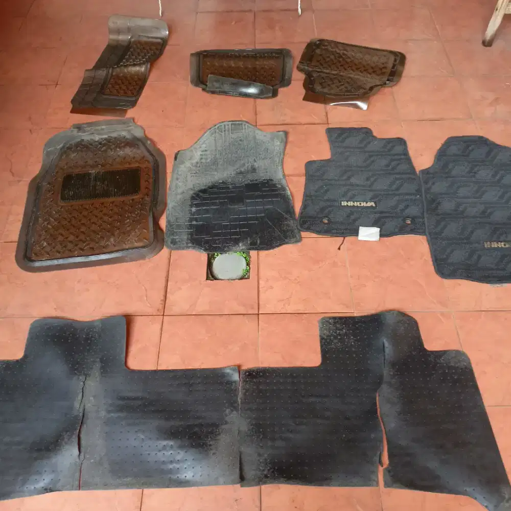 Karpet Mobil eks Innova Reborn