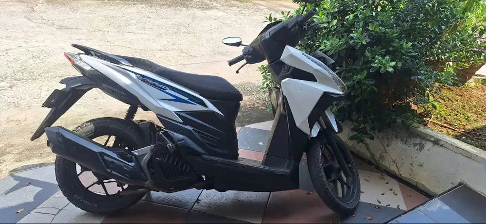 Assalamu'alaikum dijual motor vario 125 llampu led old 2018
