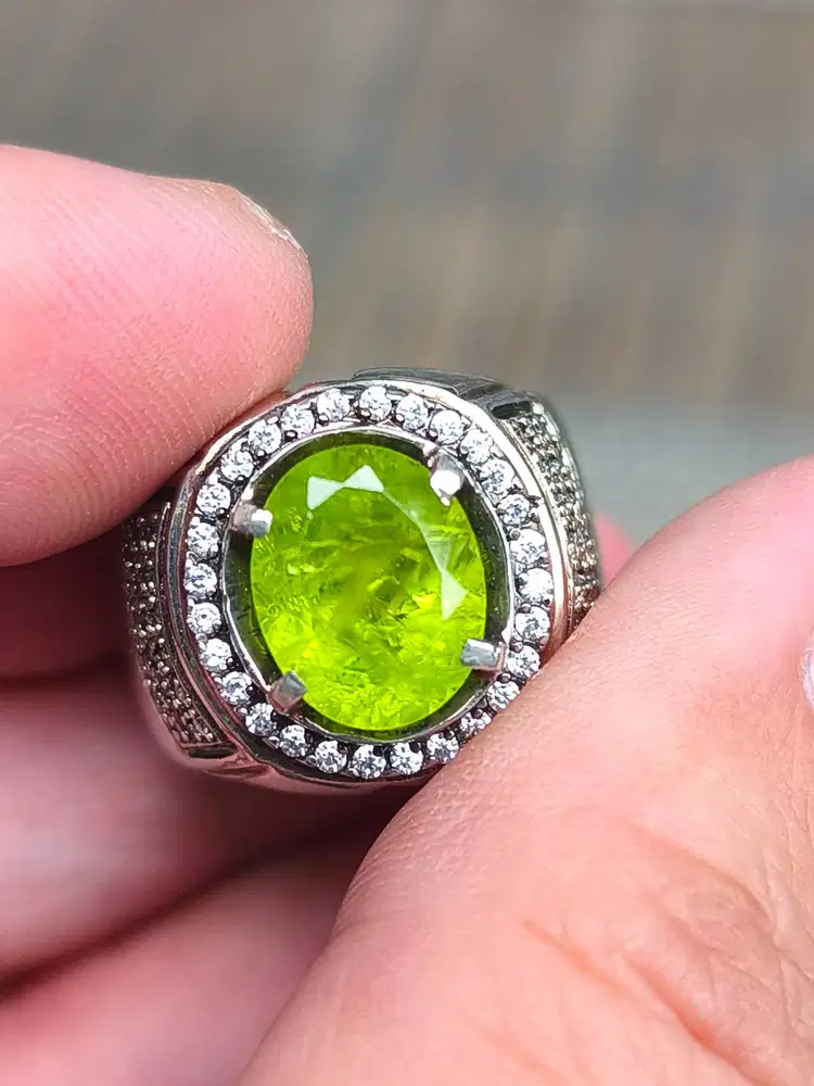 Batu peridot burma 4.23 crat ring perak memo GLI