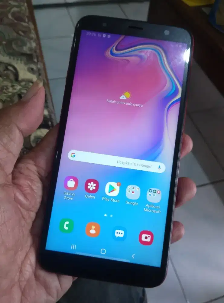 Ss j6 plus.. 4/64.. Minus bs pake murraah