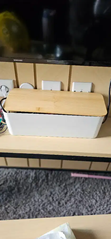 Box kabel tv + tempat remote susun 4