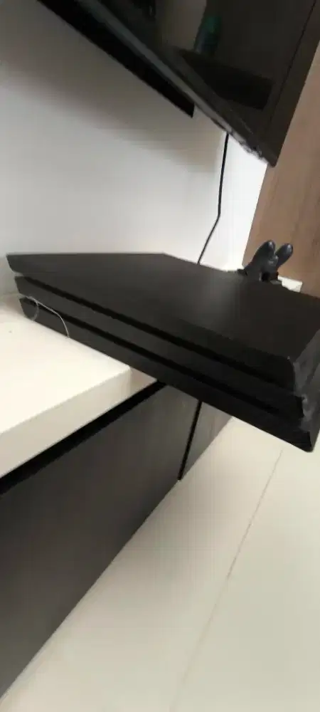 JUAL CEPAT PS4 PRO 1TB MURAH, NEGO!