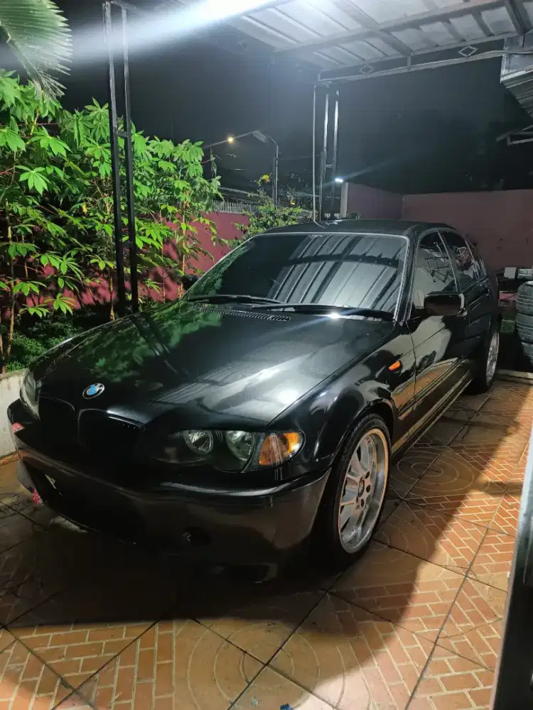 BMW E46 318i N42 2002 dijual cepat murah