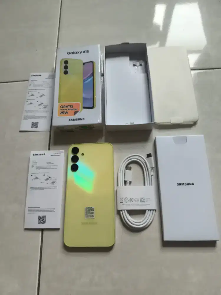 Samsung a15 4g 8/128 hitam mulus sein