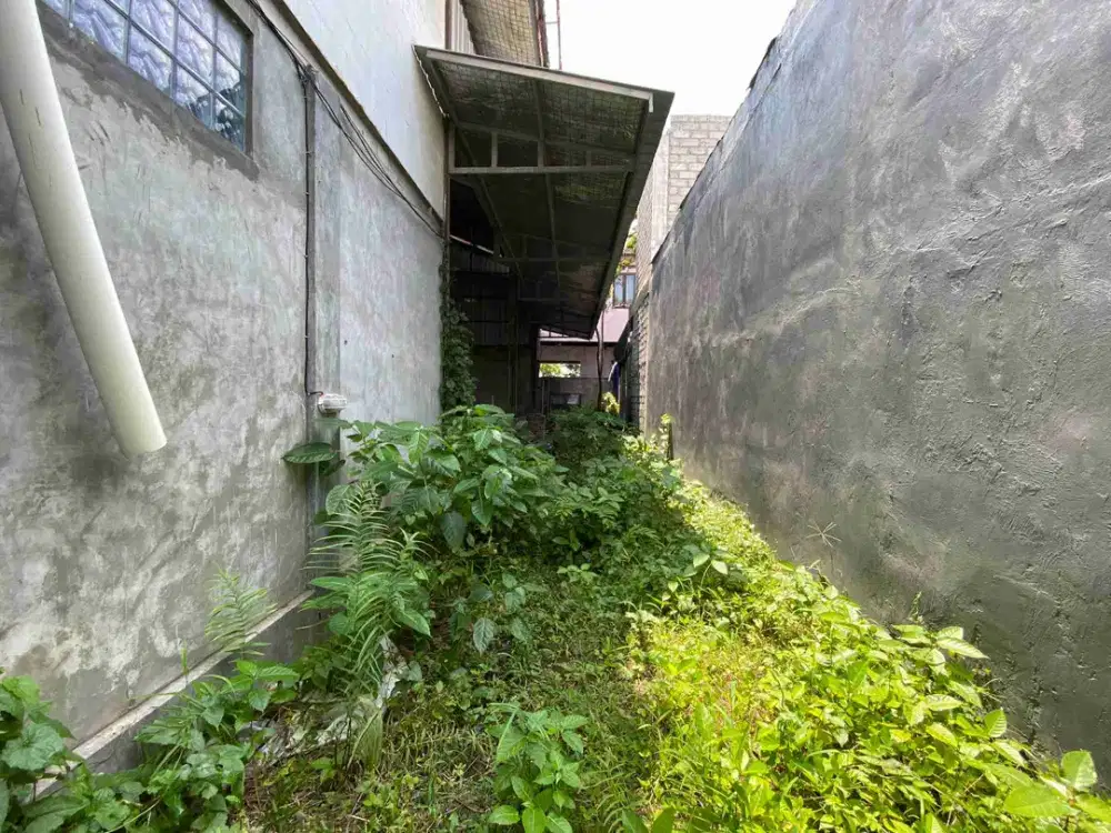 DISEWAKAN GUDANG KECIL DI LABAK INDAH MAHENDRADATA DENPASAR AREA STRATEGIS